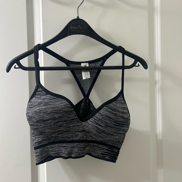 New Balance Women’s Sports Bra Size Large Black/Gray - Picture 3 of 4